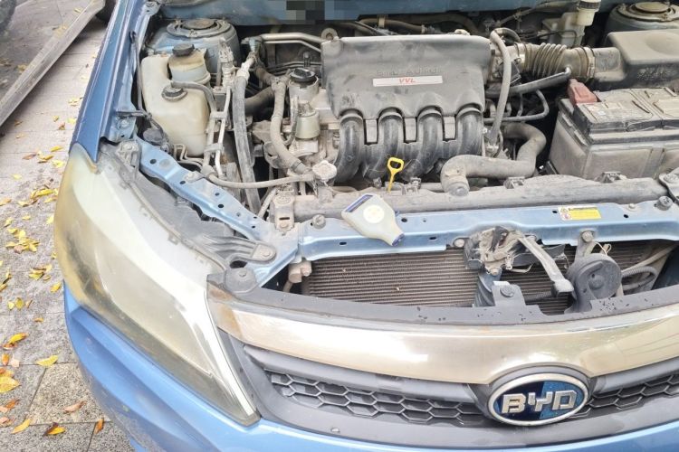 Used BYD F3 2015 Energy-Saving Edition 1.5L Manual Luxury Model Right Front Headlight