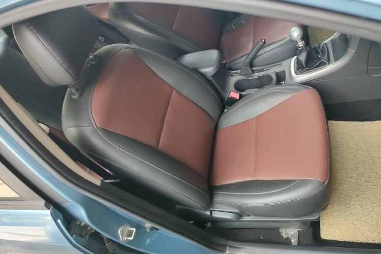 Used BYD F3 2015 Energy-Saving Edition 1.5L Manual Luxury Model Right Front Seat