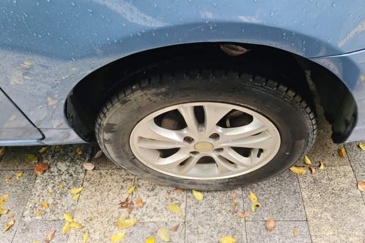 Used BYD F3 2015 Energy-Saving Edition 1.5L Manual Luxury Model Right Front Wheel Hub