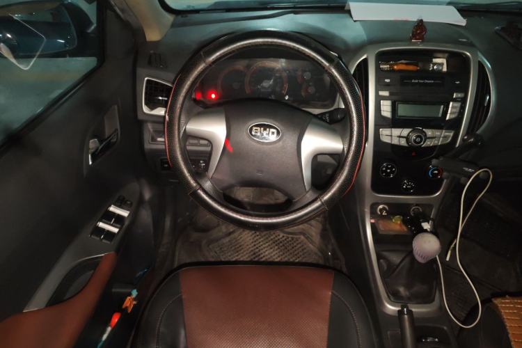 Used BYD F3 2015 Energy-Efficient Model 1.5L Manual Comfort Edition Steering Wheel
