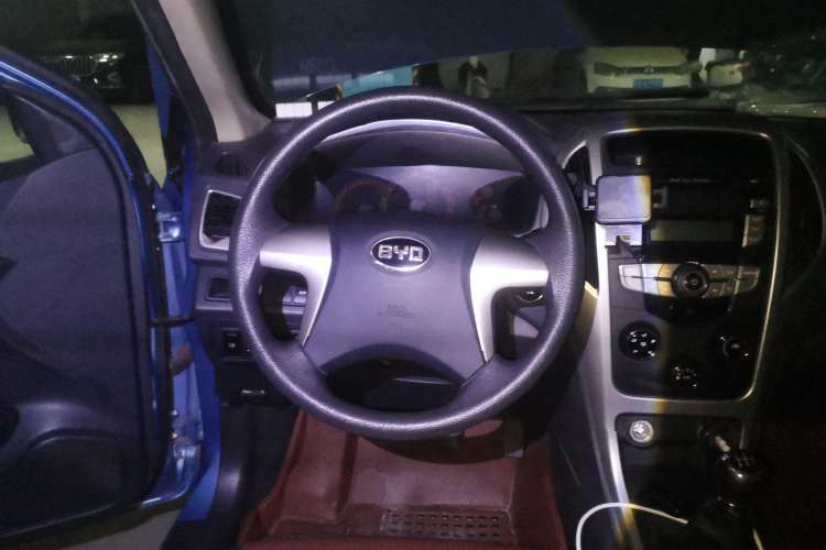 Used BYD F3 2015 Energy-Saving Edition 1.5L Manual Luxury Model Steering Wheel