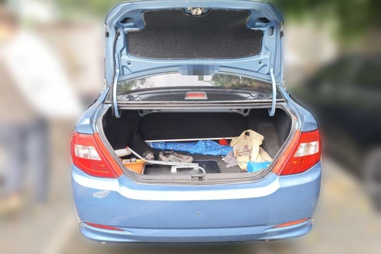 Used BYD F3 2015 Energy-Saving Edition 1.5L Manual Luxury Model Trunk
