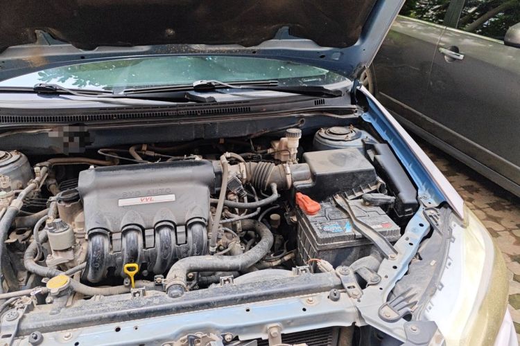 Used BYD F3 2015 Energy-Saving Edition 1.5L Manual Luxury Model Engine Bay Left