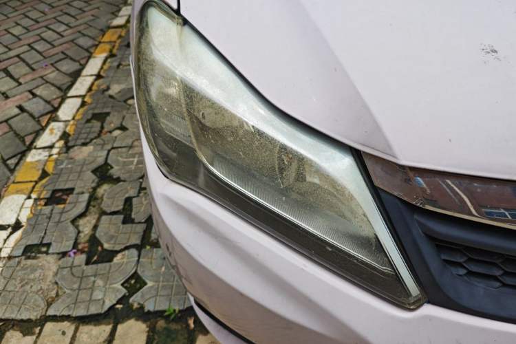 Used BYD F3 2015 Energy-Saving Edition 1.5L Manual Luxury Model Right Front Headlight