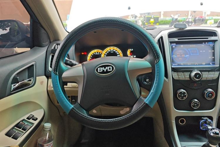 Used BYD F3 2015 Energy-Saving Edition 1.5L Manual Luxury Model Steering Wheel