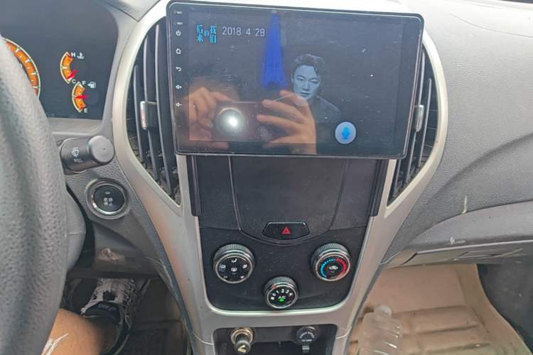 Used BYD F3 2015 Energy-Efficient Model 1.5L Manual Comfort Edition Audio And AC Panel
