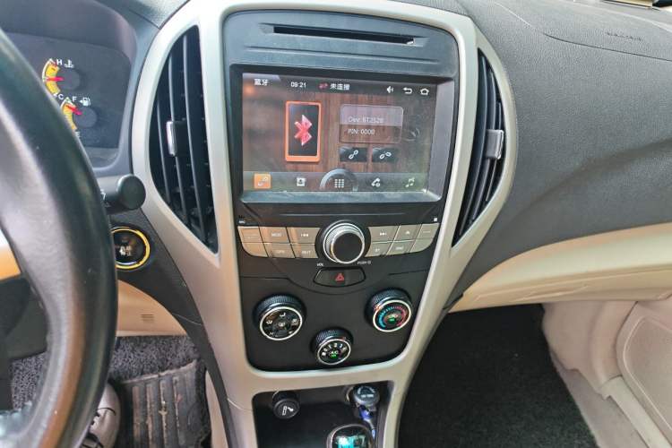 Used BYD F3 2015 Energy-Saving Edition 1.5L Automatic Luxury Model Audio And AC Panel