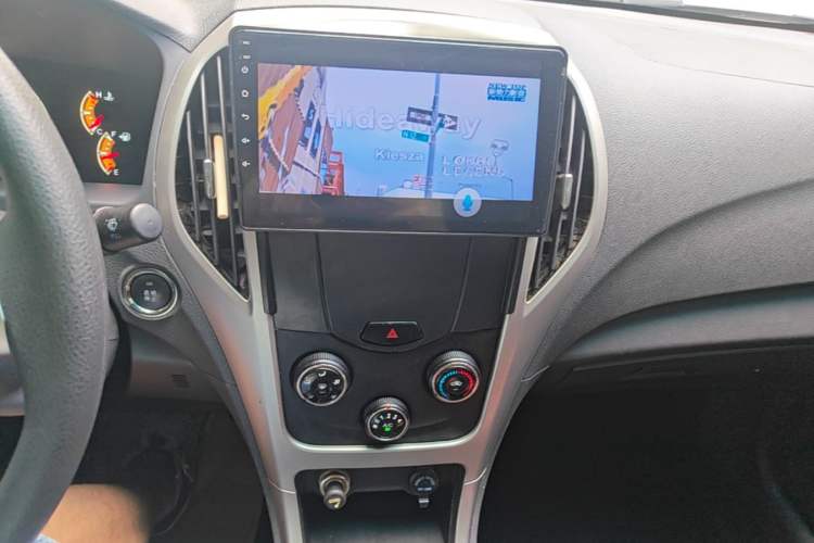 Used BYD F3 2015 Energy-Efficient Model 1.5L Manual Comfort Edition Audio And AC Panel