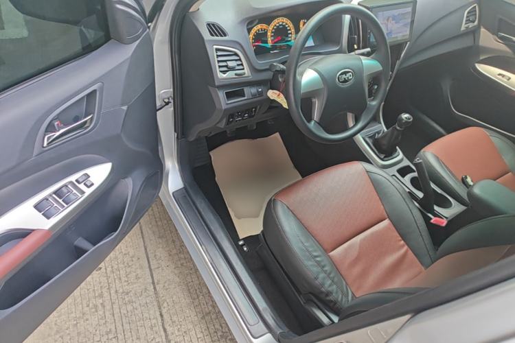 Used BYD F3 2015 Energy-Efficient Model 1.5L Manual Comfort Edition Driver Seat