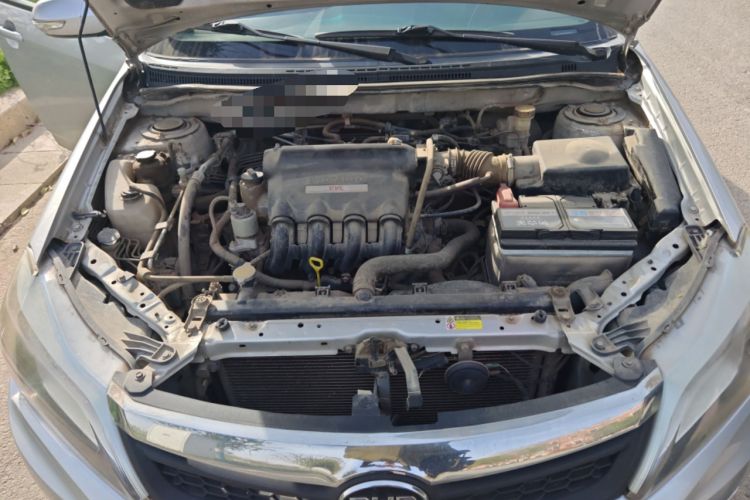 Used BYD F3 2015 Energy-Saving Edition 1.5L Manual Luxury Model Engine Bay