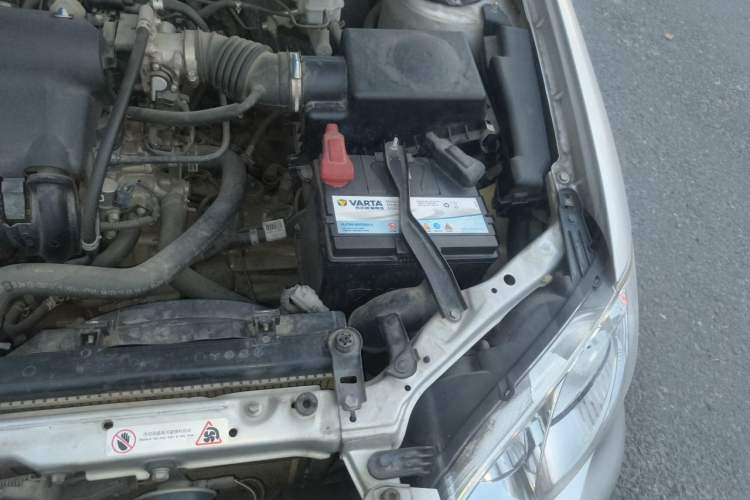 Used BYD F3 2015 Energy-Efficient Model 1.5L Manual Comfort Edition Engine Bay Left