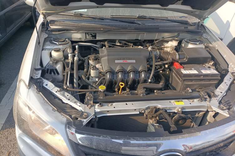 Used BYD F3 2015 Energy-Saving Edition 1.5L Manual Luxury Model Engine Bay