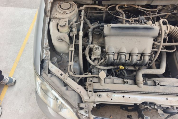 Used BYD F3 2015 Energy-Efficient Model 1.5L Manual Comfort Edition Engine Bay Right