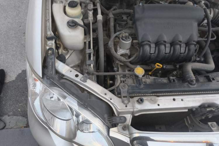 Used BYD F3 2015 Energy-Efficient Model 1.5L Manual Comfort Edition Engine Bay Right