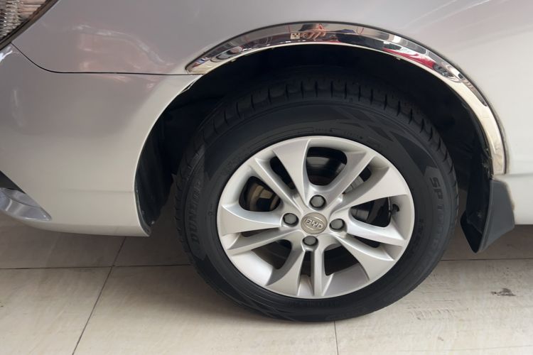 Used BYD F3 2015 Energy-Saving Edition 1.5L Automatic Luxury Model Exterior 6
