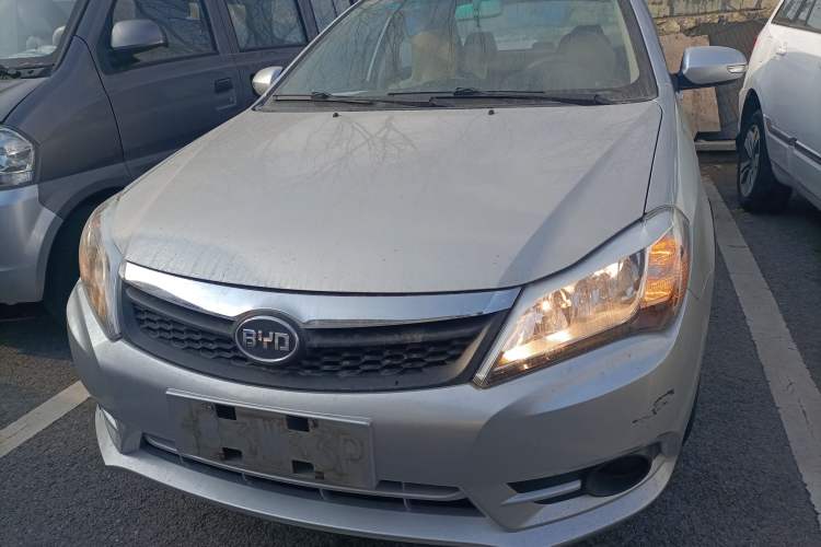 Used BYD F3 2015 Energy-Saving Edition 1.5L Manual Luxury Model Front