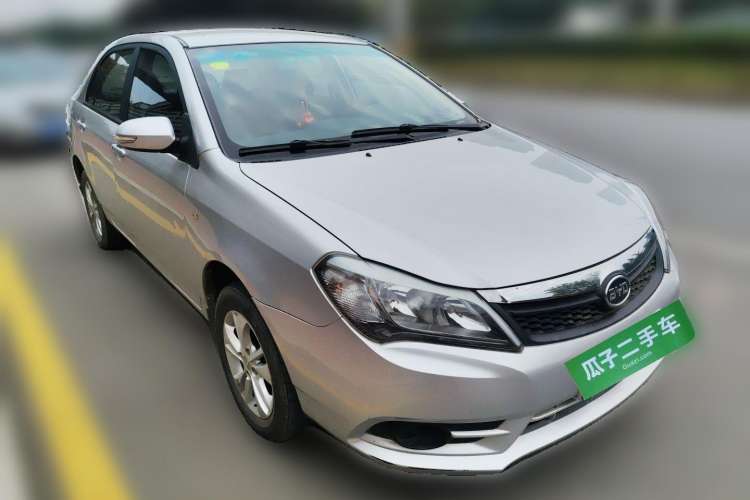 Used BYD F3 2015 Energy-Saving Edition 1.5L Manual Luxury Model Front Right 45 Deg