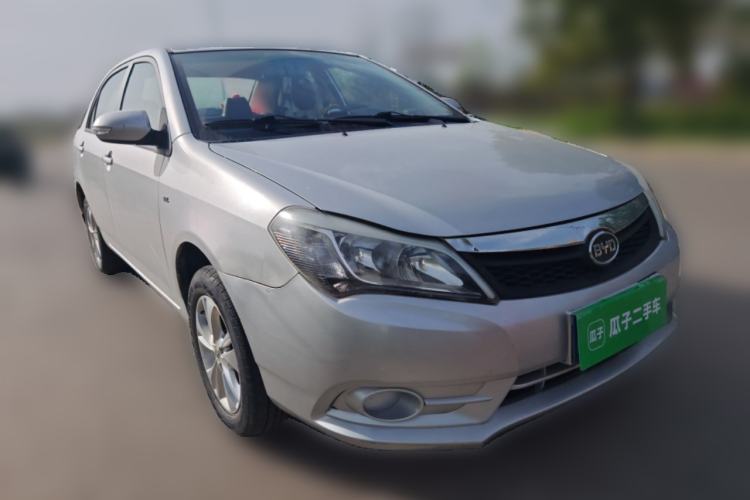 Used BYD F3 2015 Energy-Saving Edition 1.5L Manual Luxury Model Front Right 45 Deg