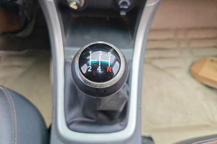 Used BYD F3 2015 Energy-Efficient Model 1.5L Manual Comfort Edition Gear Lever