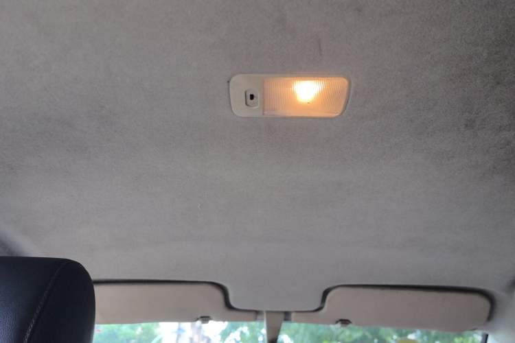 Used BYD F3 2015 Energy-Efficient Model 1.5L Manual Comfort Edition Headliner
