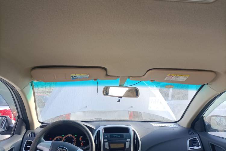 Used BYD F3 2015 Energy-Saving Edition 1.5L Manual Luxury Model Headliner