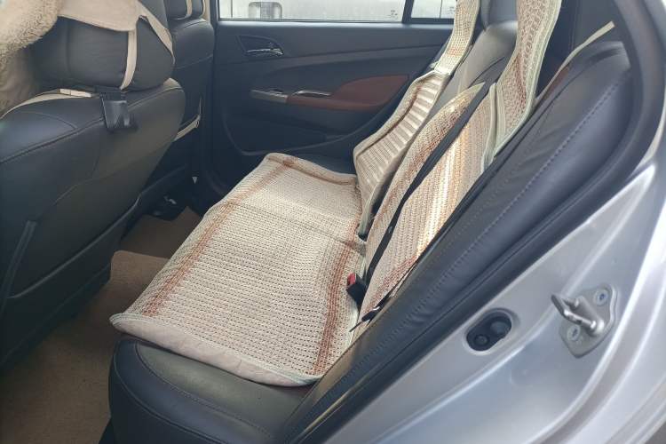 Used BYD F3 2015 Energy-Saving Edition 1.5L Manual Luxury Model Left Rear Seat