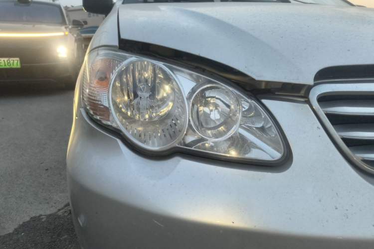 Used BYD F3 2015 Energy-Efficient Model 1.5L Manual Comfort Edition Right Front Headlight