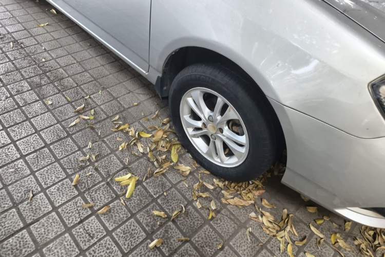 Used BYD F3 2015 Energy-Efficient Model 1.5L Manual Comfort Edition Right Front Wheel Hub