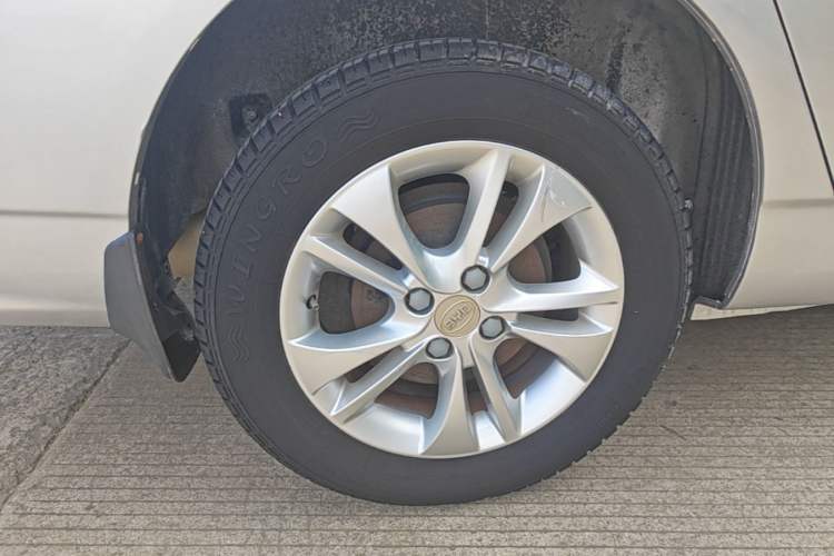 Used BYD F3 2015 Energy-Efficient Model 1.5L Manual Comfort Edition Right Rear Wheel Hub