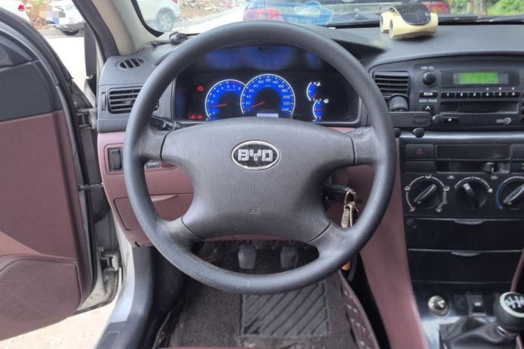 Used BYD F3 2015 Energy-Efficient Model 1.5L Manual Comfort Edition Steering Wheel