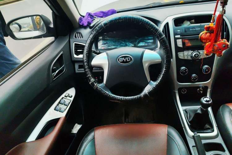 Used BYD F3 2015 Energy-Saving Edition 1.5L Manual Luxury Model Steering Wheel