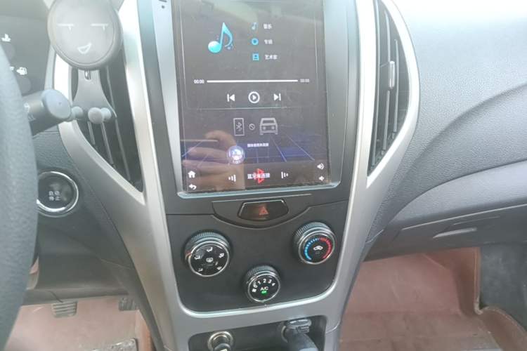 Used BYD F3 2015 Energy-Efficient Model 1.5L Manual Comfort Edition Audio And AC Panel