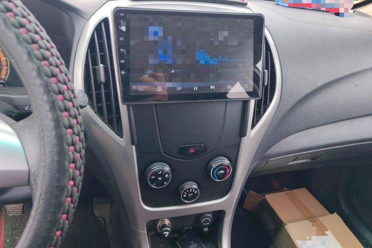Used BYD F3 2015 Energy-Saving Edition 1.5L Manual Luxury Model Audio And AC Panel
