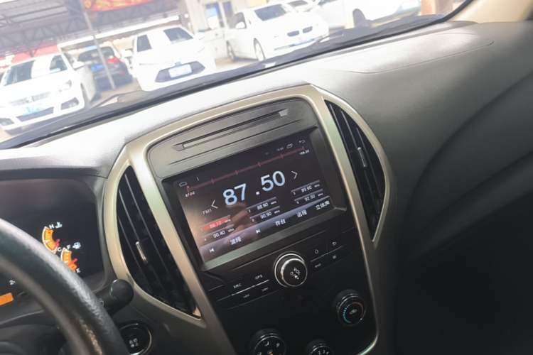 Used BYD F3 2015 Energy-Efficient Model 1.5L Manual Comfort Edition Audio And AC Panel