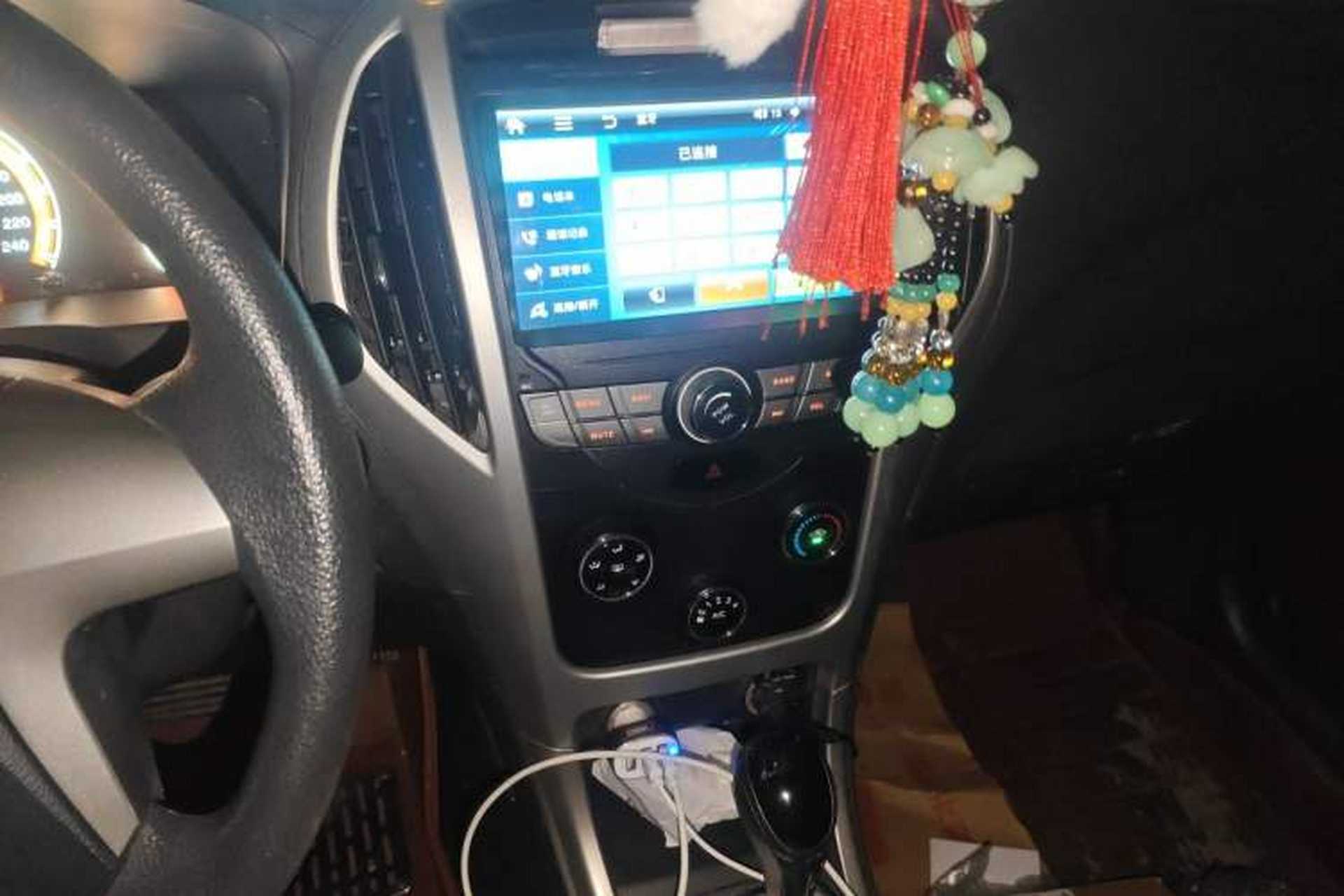 Used BYD F3 2015 Energy-Saving Edition 1.5L Automatic Luxury Model Audio And AC Panel