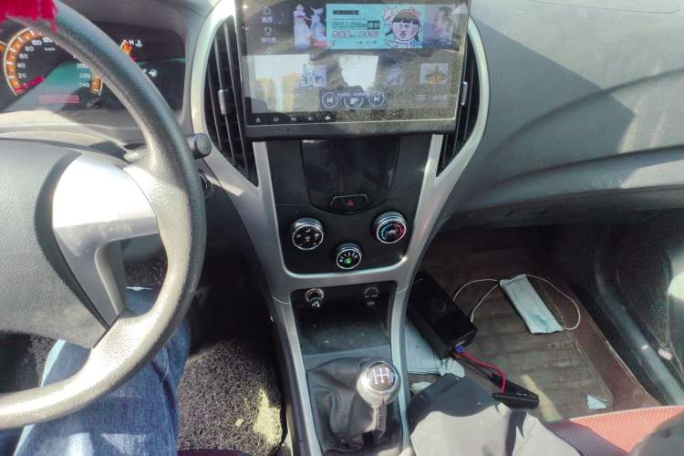 Used BYD F3 2015 Energy-Saving Edition 1.5L Manual Luxury Model Audio And AC Panel