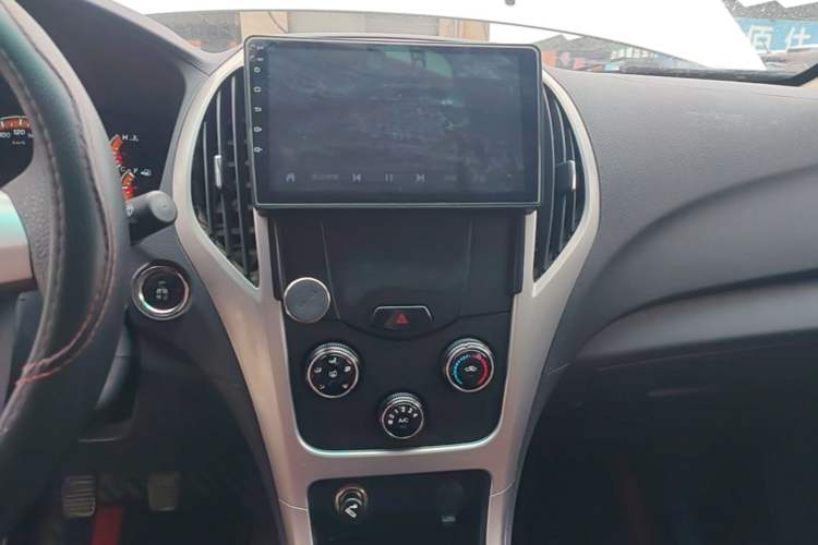 Used BYD F3 2015 Energy-Efficient Model 1.5L Manual Comfort Edition Audio And AC Panel