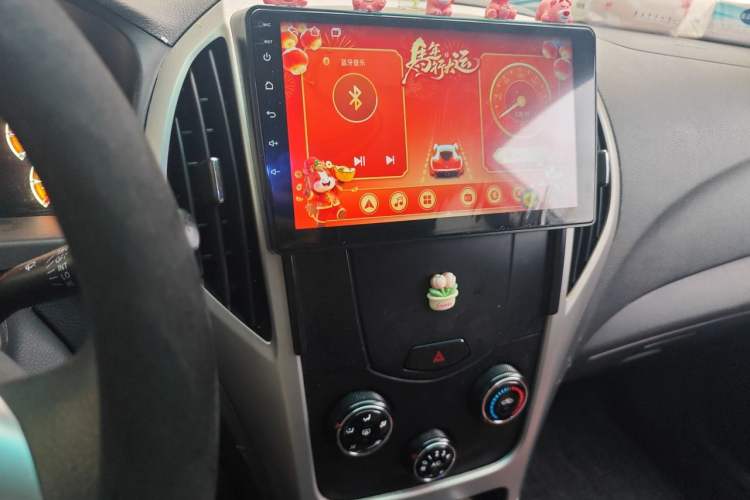 Used BYD F3 2015 Energy-Saving Edition 1.5L Automatic Luxury Model Audio And AC Panel