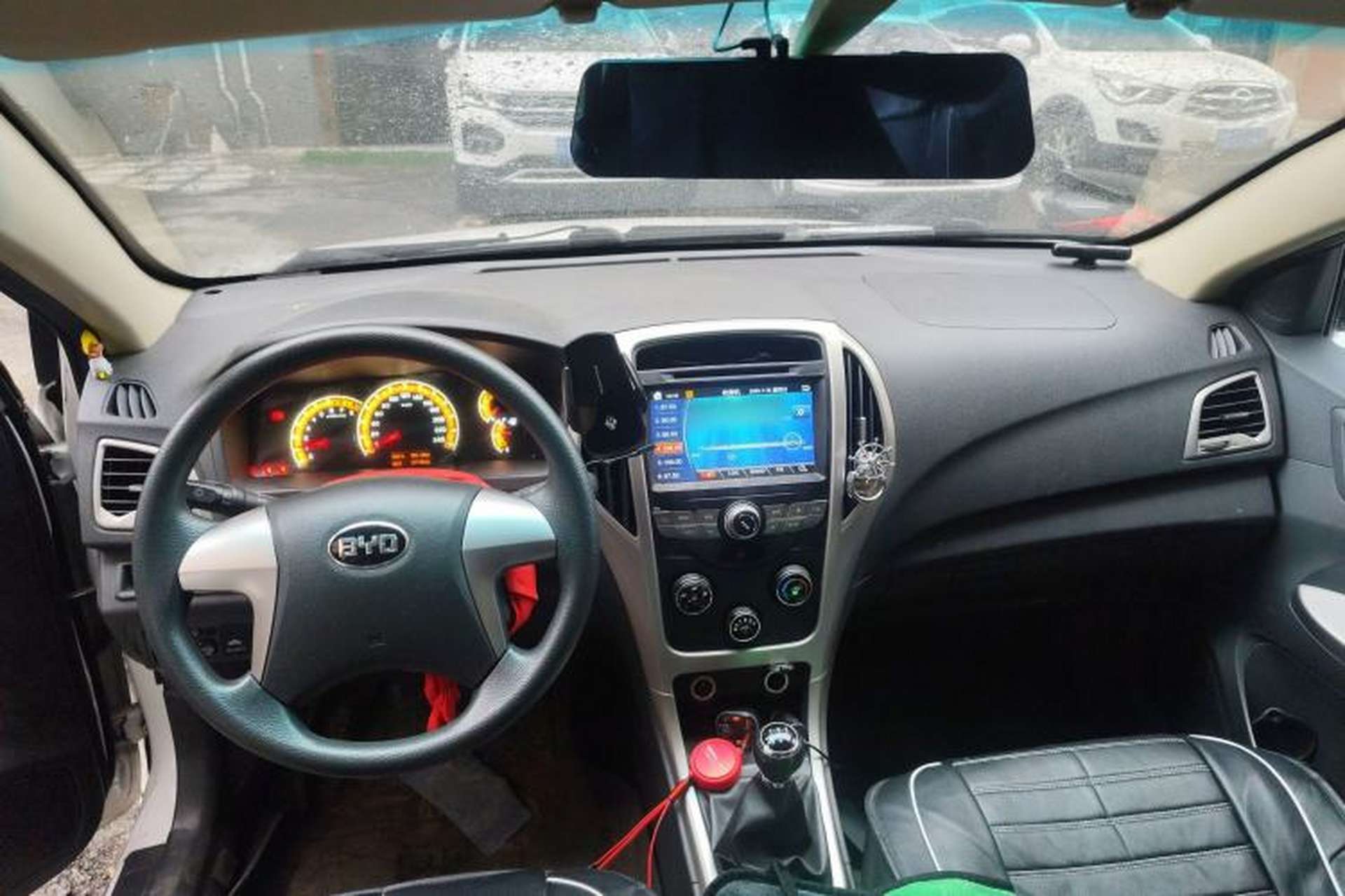 Used BYD F3 2015 Energy-Efficient Model 1.5L Manual Comfort Edition Center Console