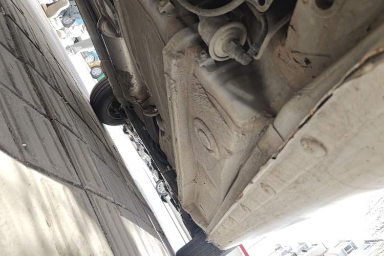 Used BYD F3 2015 Energy-Efficient Model 1.5L Manual Comfort Edition Chassis Rear Right