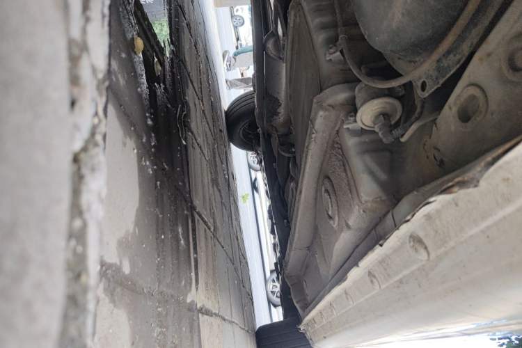 Used BYD F3 2015 Energy-Efficient Model 1.5L Manual Comfort Edition Chassis Rear Right