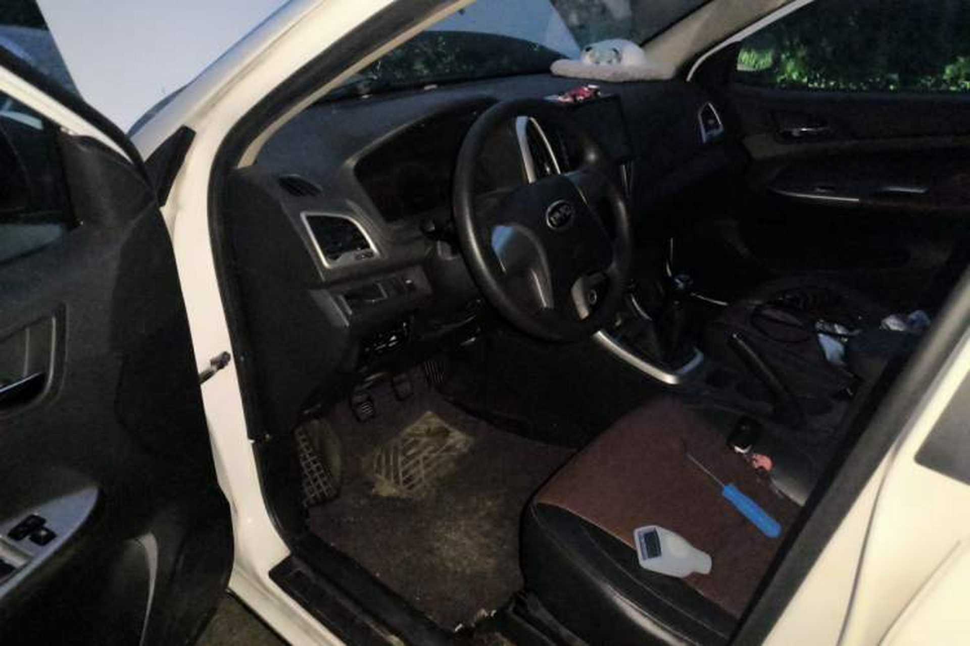 Used BYD F3 2015 Energy-Saving Edition 1.5L Manual Luxury Model Driver Seat