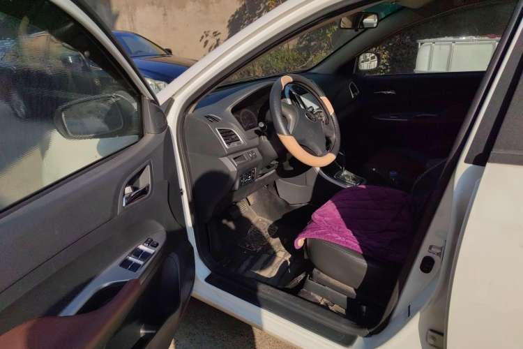 Used BYD F3 2015 Energy-Saving Edition 1.5L Automatic Luxury Model Driver Seat