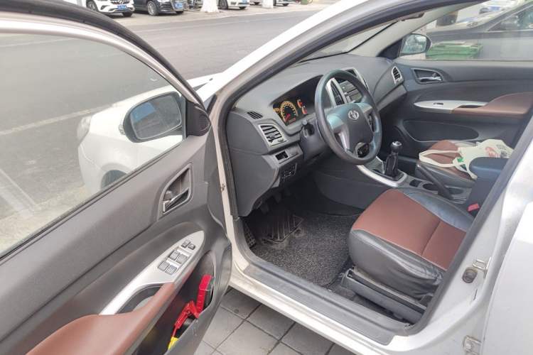 Used BYD F3 2015 Energy-Efficient Model 1.5L Manual Comfort Edition Driver Seat