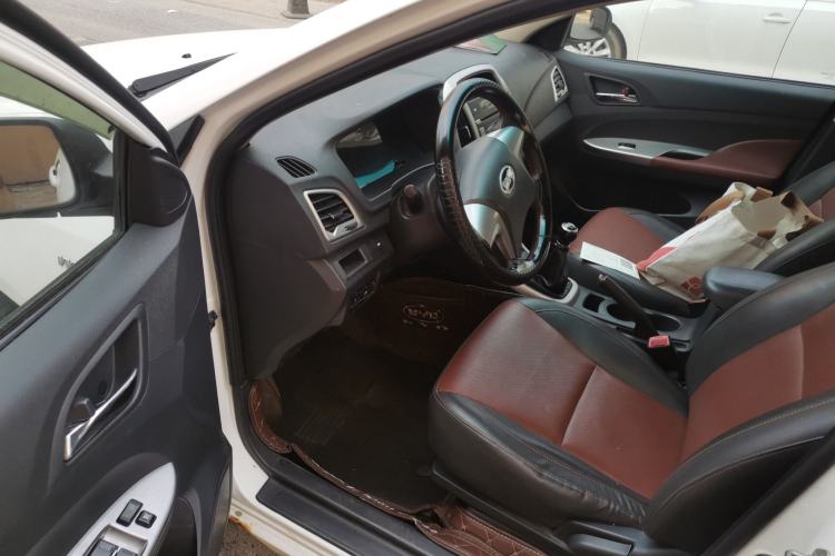 Used BYD F3 2015 Energy-Efficient Model 1.5L Manual Comfort Edition Driver Seat