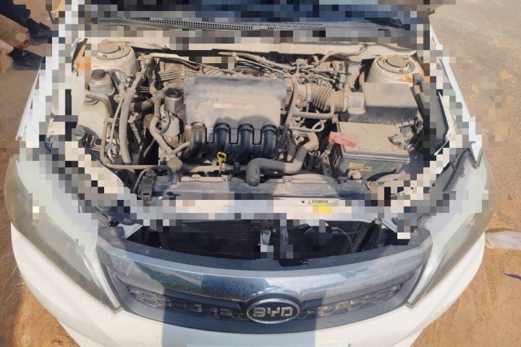 Used BYD F3 2015 Energy-Efficient Model 1.5L Manual Comfort Edition Engine Bay