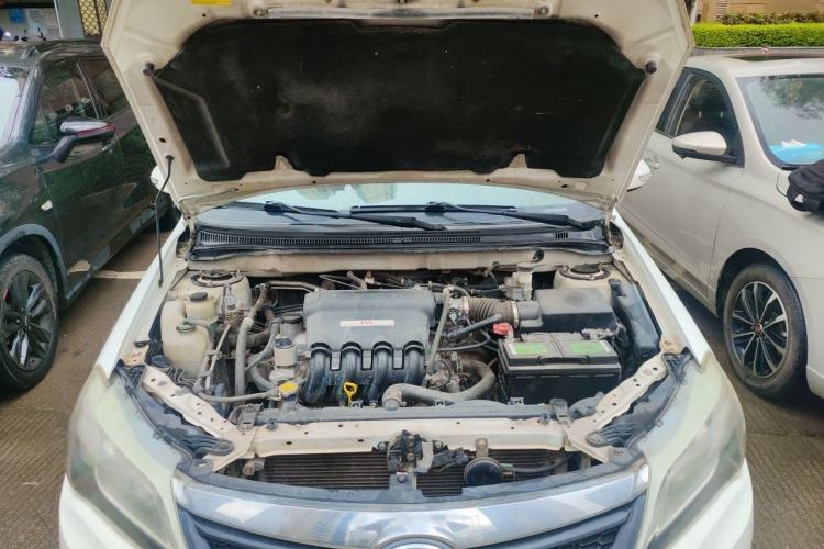 Used BYD F3 2015 Energy-Saving Edition 1.5L Manual Luxury Model Engine Bay