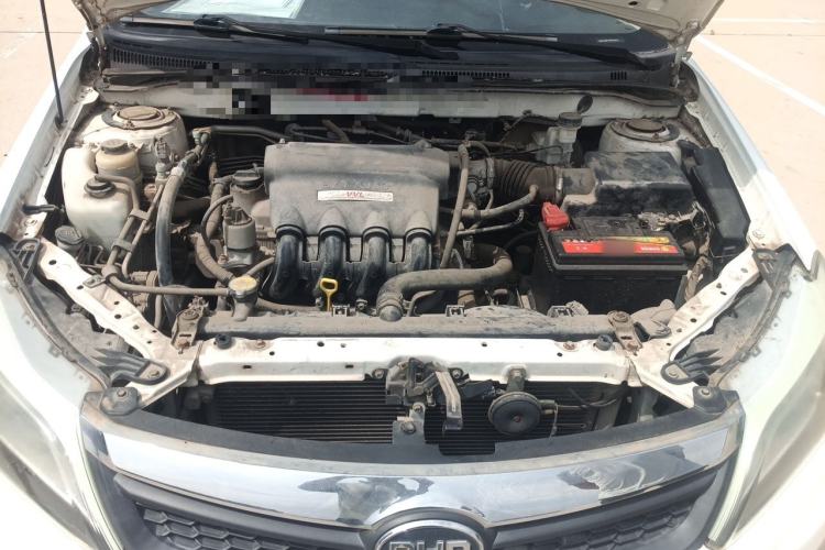 Used BYD F3 2015 Energy-Saving Edition 1.5L Manual Luxury Model Engine Bay