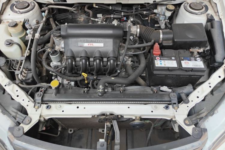 Used BYD F3 2015 Energy-Efficient Model 1.5L Manual Comfort Edition Engine Bay