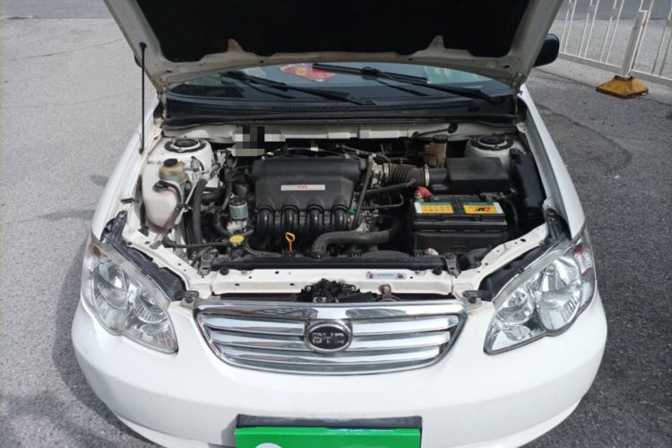 Used BYD F3 2015 Energy-Efficient Model 1.5L Manual Comfort Edition Engine Bay